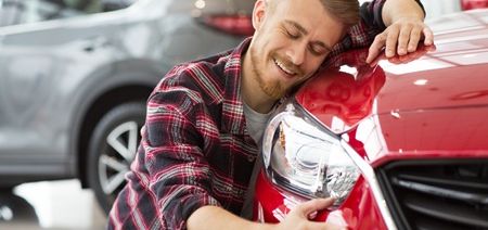Shot,Of,A,Handsome,Young,Happy,Bearded,Man,Embracing,His
