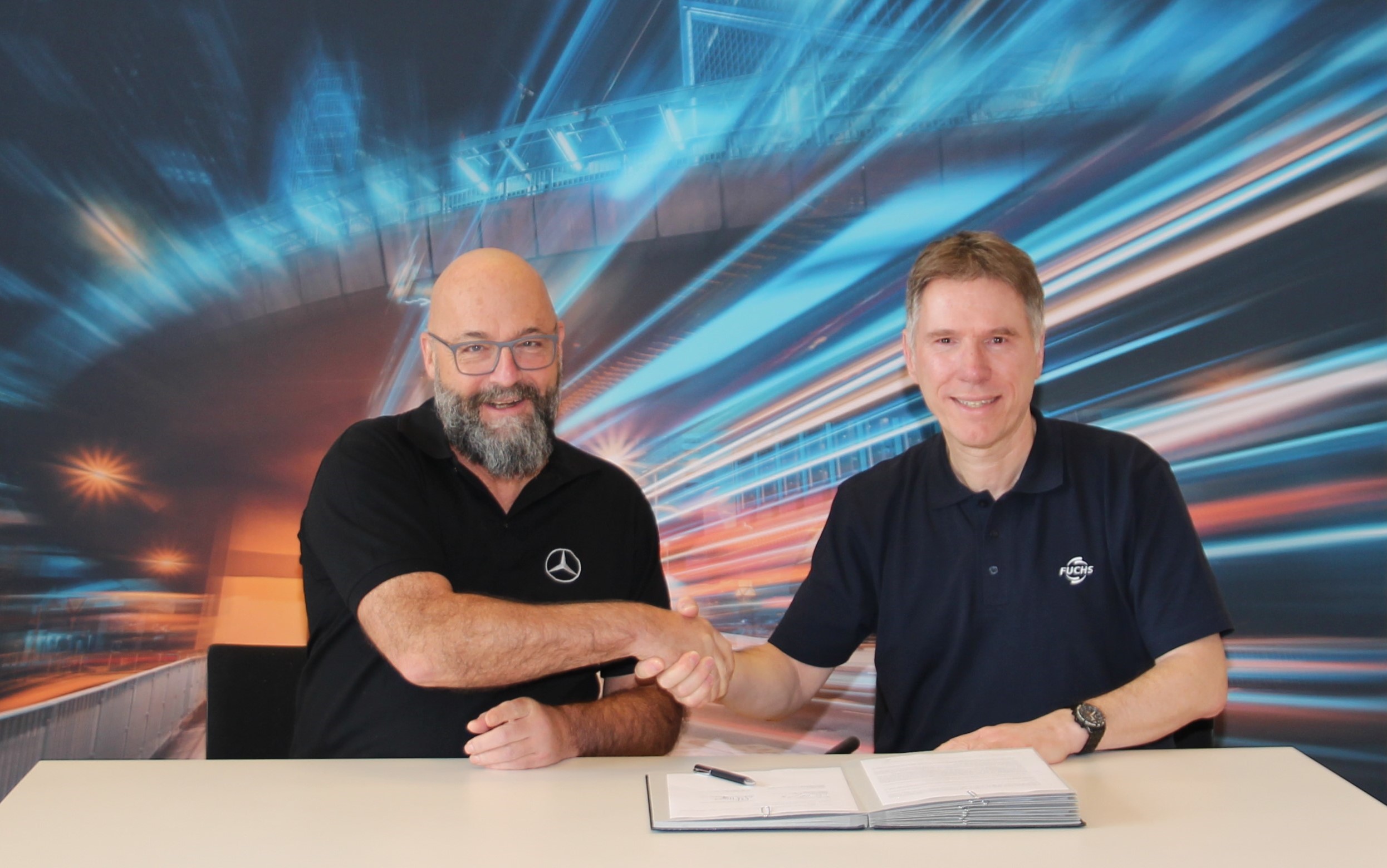 FUCHS SE y Mercedes-Benz AG anuncian una asociación comercial estratégica para impulsar una colaboración de calidad en el sector posventa del automóvil FUCHS SE y Mercedes-Benz AG anuncian una asociación comercial estratégica para impulsar una colaboración de calidad en el sector posventa del automóvil