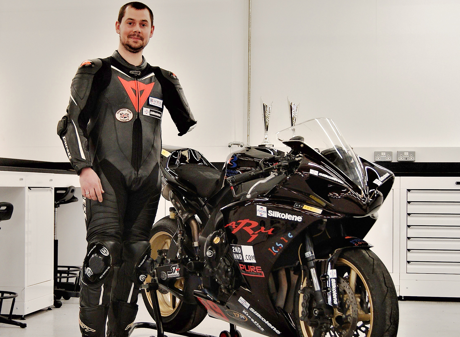 FUCHS Silkolene Backs Inspirational Amputee FUCHS Silkolene Backs Inspirational Amputee