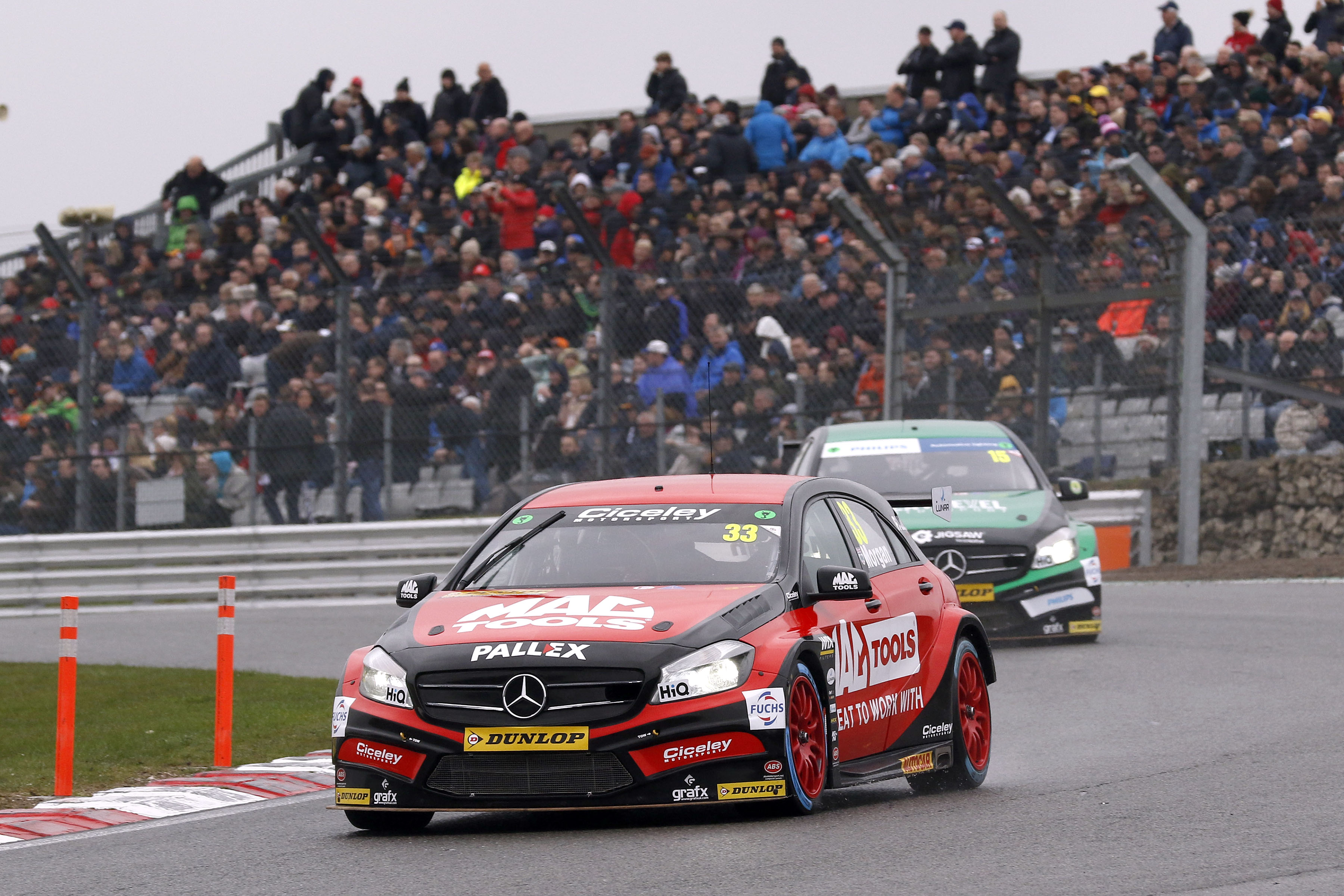 Morgan makes mighty start to his BTCC campaign