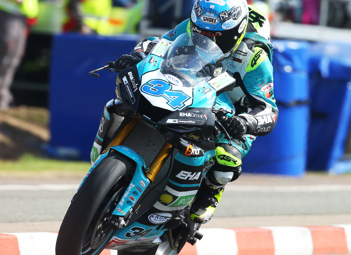 Full House in NW200 Supersport Class for EHA Racing Full House in NW200 Supersport Class for EHA Racing