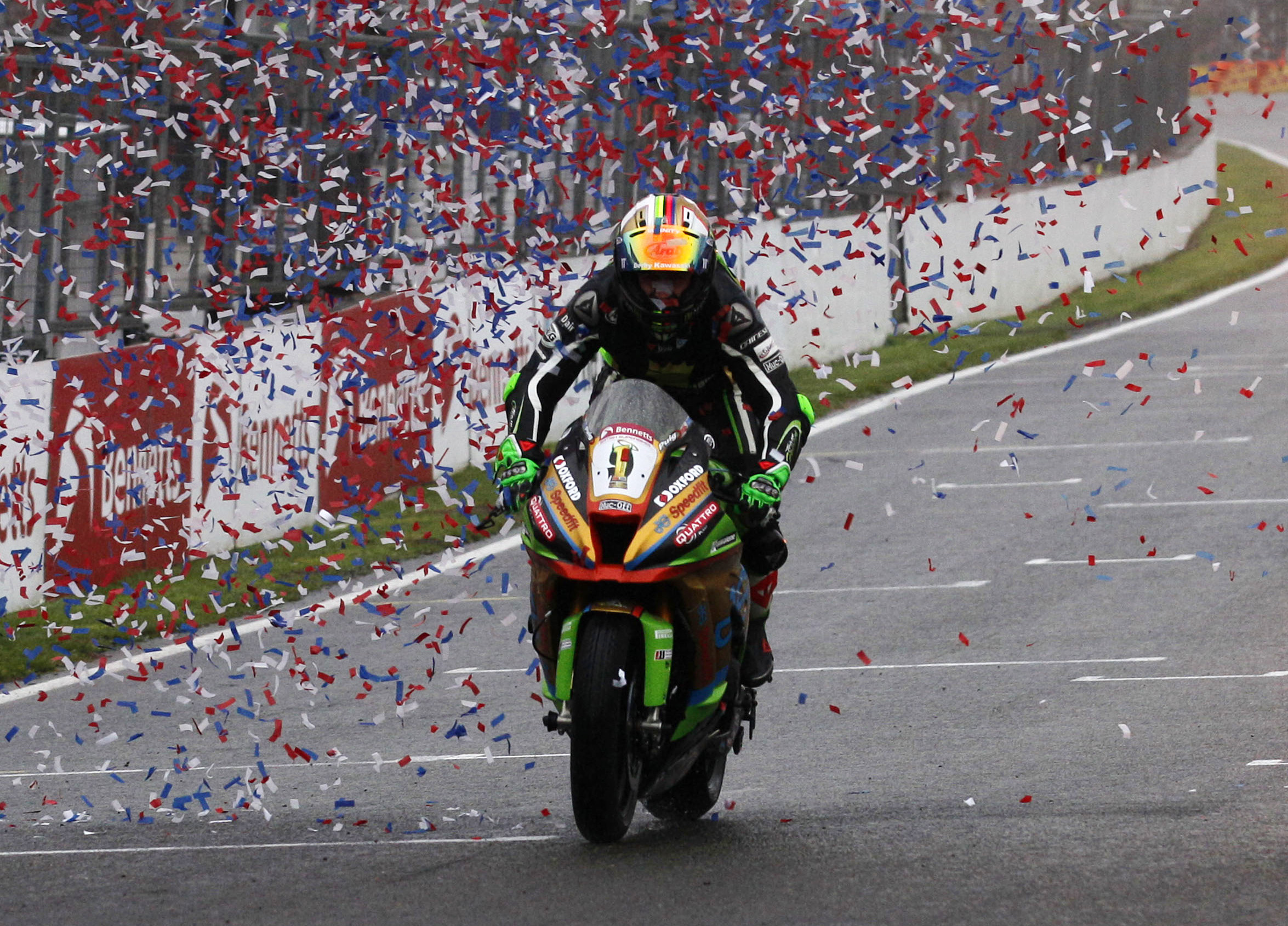 Weekly Round-Up: Haslam Claims Superbike Title