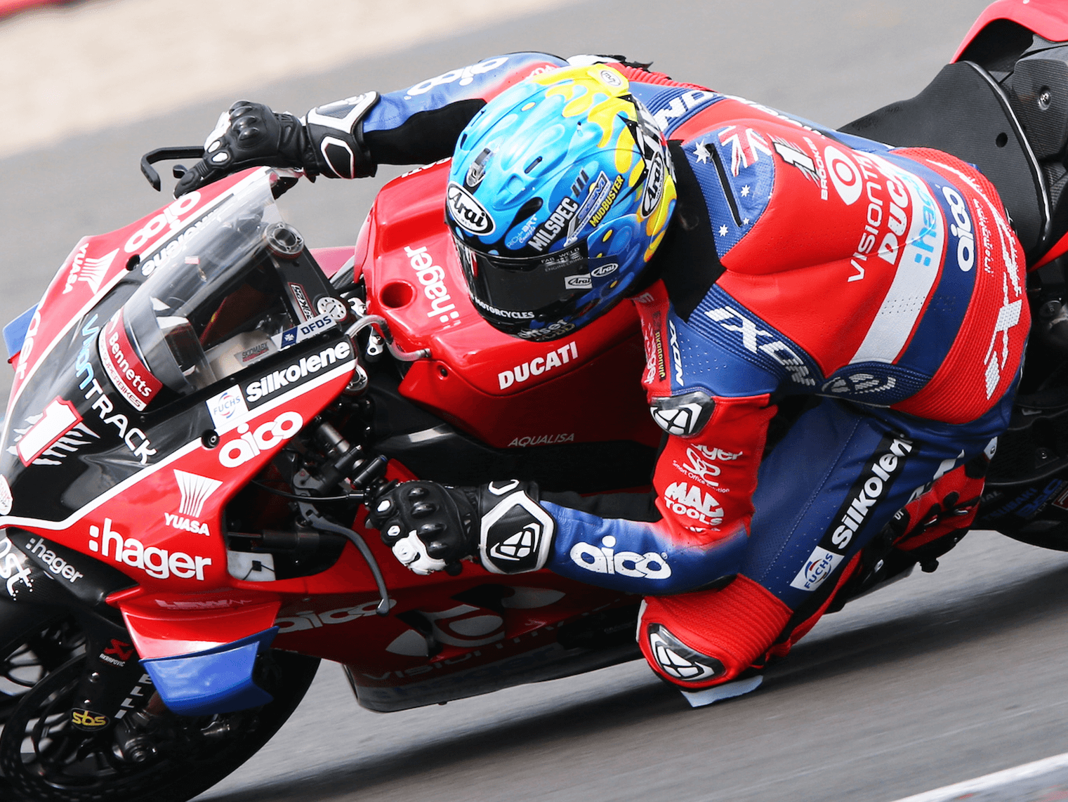 Brookes And Iddon On The Pace At Silverstone Test Brookes And Iddon On The Pace At Silverstone Test