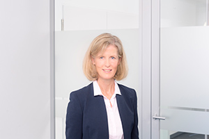 Porträtfoto von Dr. Susanne Fuchs, Aufsichtsratmitglied der FUCHS PETROLUB SE.
